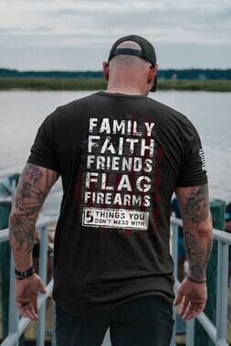 Nine Line T-Shirt Men's Medium Black 5 Things Crewneck Short Sleeve Flag Faith